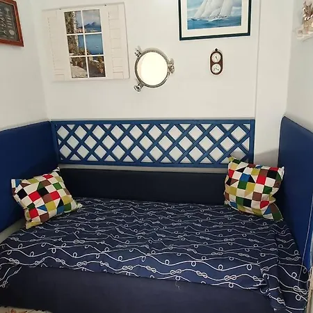 Daire A House On Sea Like A Ship Vico Equense
